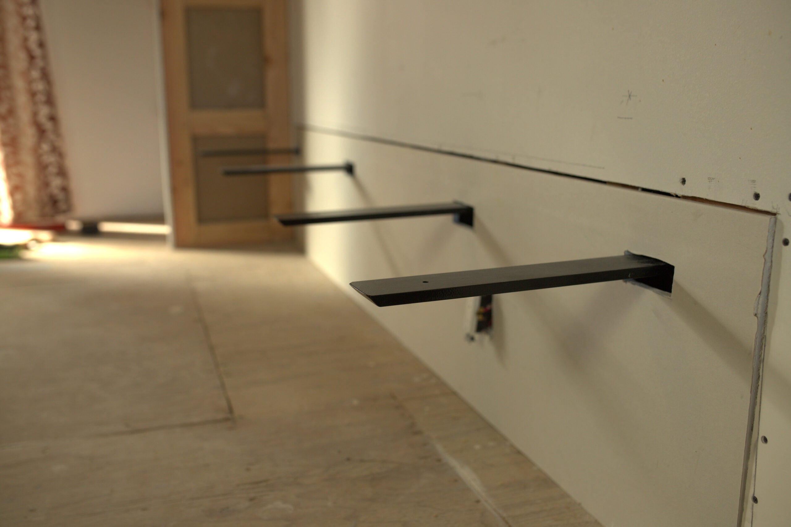 Heavy Duty Floating Shelf Bracket