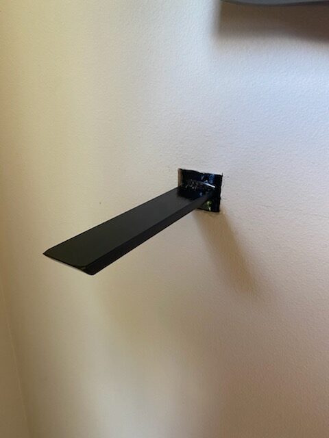 Stud Clamp Bracket in Wall