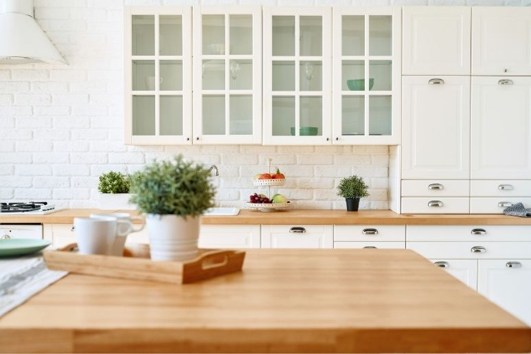 Common Kitchen Countertop Problems and How To Fix Them – Right On Bracket