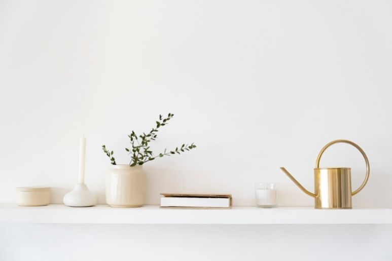 How To Decorate Your Shelves for a Minimalist Look
