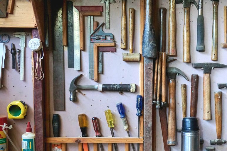 Four Tips to Help You Organize Your Shed or Garage