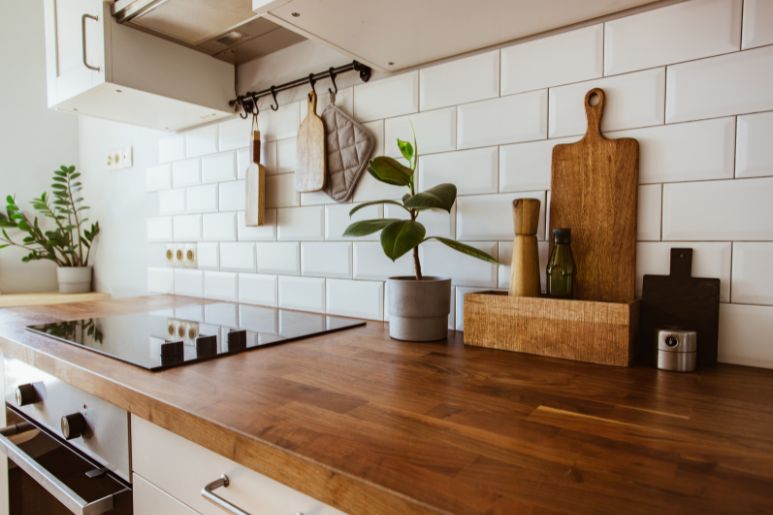 Should You Mix and Match Your Kitchen Countertops?